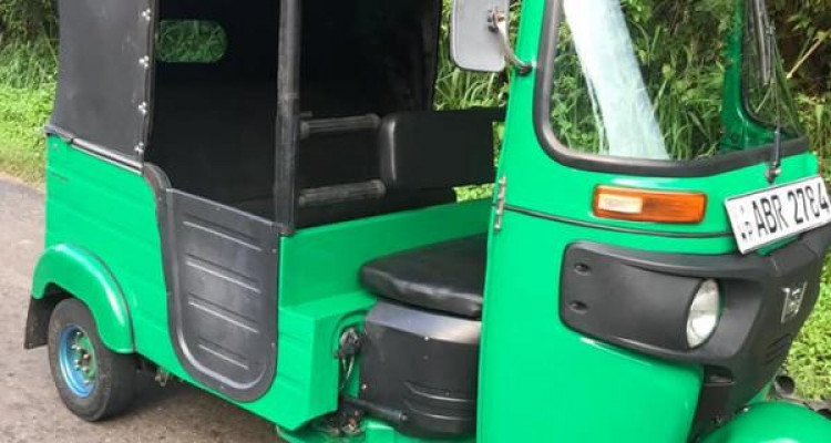 BAJAJ 2018 4 STROKE