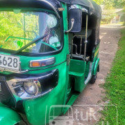 BAJAJ 2015 4 STROKE