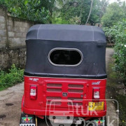 BAJAJ 2018 4 STROKE