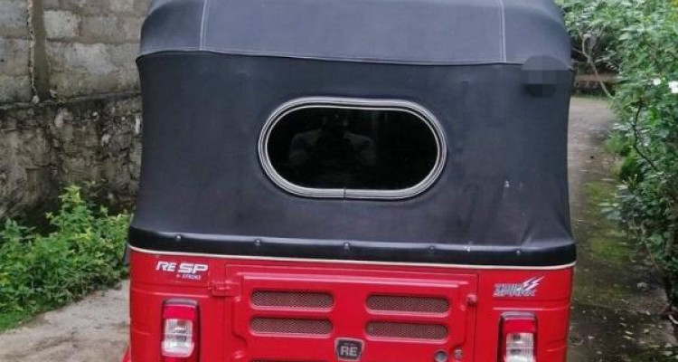 BAJAJ 2018 4 STROKE