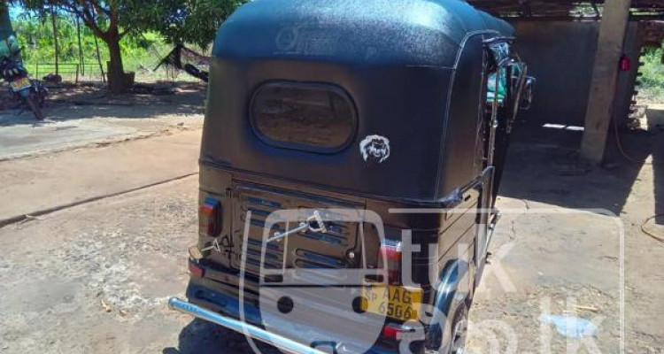 BAJAJ 2013 4 STROKE