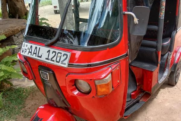 BAJAJ 2013 4 STROKE