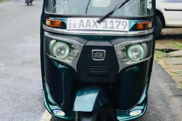 BAJAJ 2015 4 STROKE