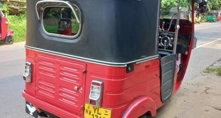 BAJAJ 2011 4 STROKE