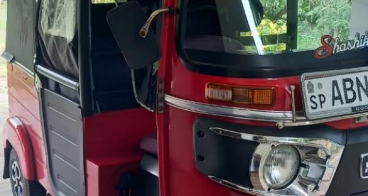 BAJAJ 2016 4 STROKE