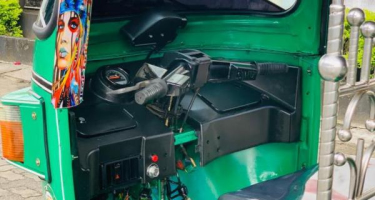 BAJAJ 2010 4 STROKE