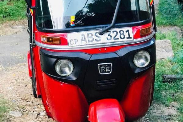 BAJAJ 2018 4 STROKE