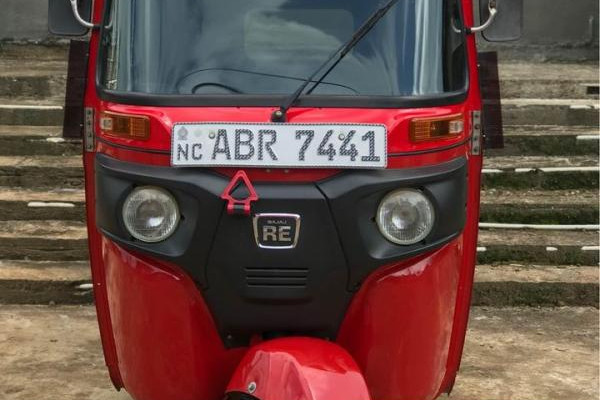BAJAJ 2018 4 STROKE
