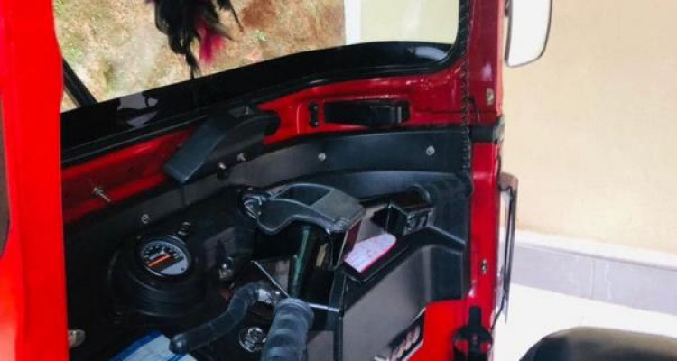 BAJAJ 2018 4 STROKE