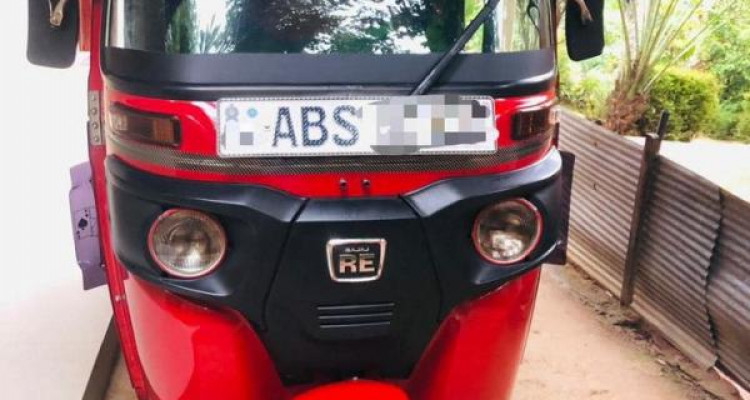 BAJAJ 2018 4 STROKE