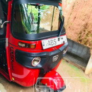 BAJAJ 2018 4 STROKE