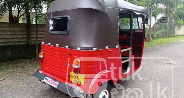 BAJAJ 2009 4 STROKE
