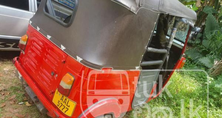 BAJAJ 2013 4 STROKE