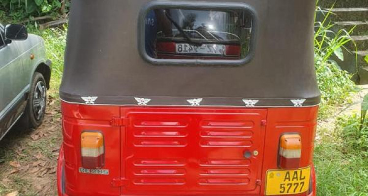 BAJAJ 2013 4 STROKE