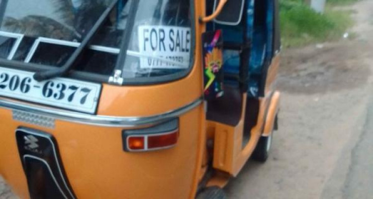 BAJAJ 1999 2 STROKE