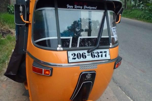 BAJAJ 1999 2 STROKE
