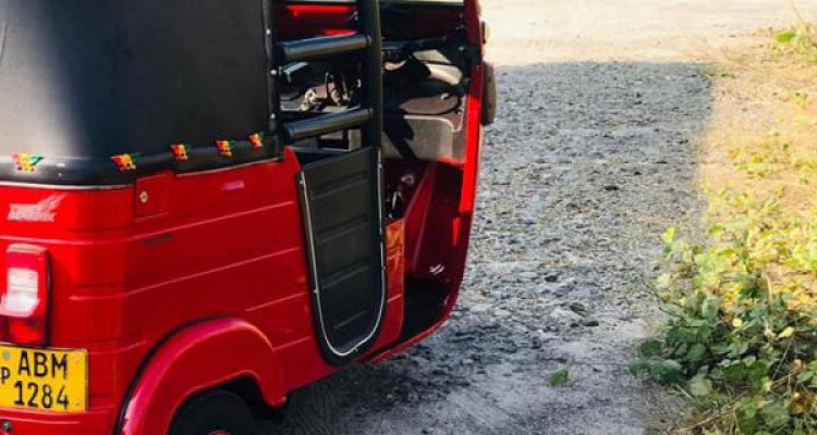 BAJAJ 2016 4 STROKE