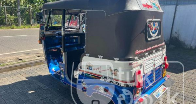 BAJAJ 2007 4 STROKE