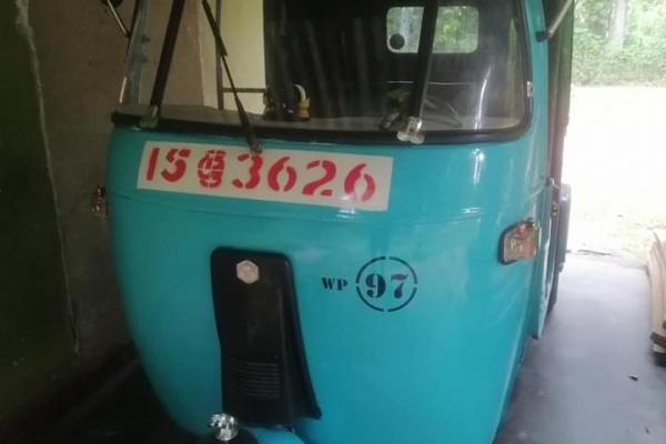 BAJAJ 1987 2 STROKE