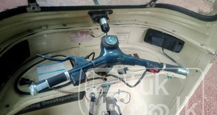 BAJAJ 2004 2 STROKE