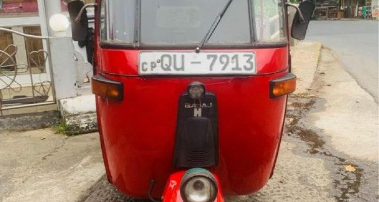 BAJAJ 2009 4 STROKE