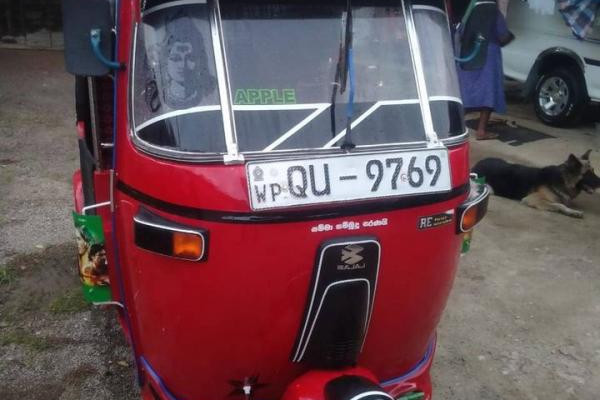 BAJAJ 2009 4 STROKE