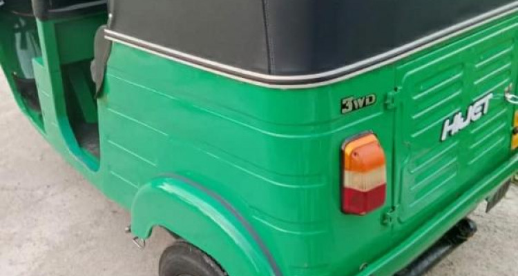 BAJAJ 2007 4 STROKE