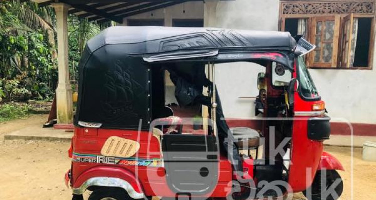 BAJAJ 2015 4 STROKE