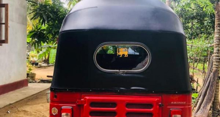 BAJAJ 2015 4 STROKE
