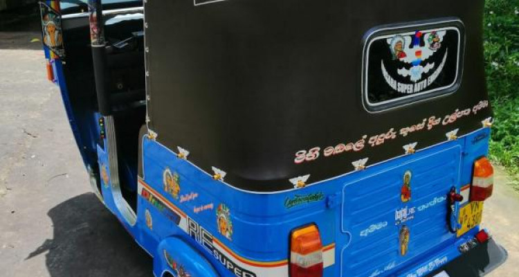 BAJAJ 2011 4 STROKE