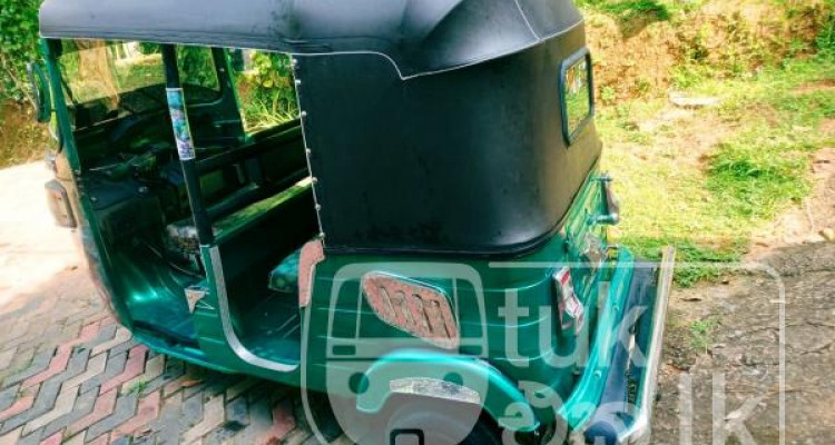 BAJAJ 2015 4 STROKE