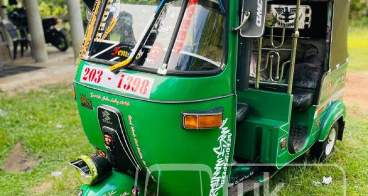 BAJAJ 1997 2 STROKE
