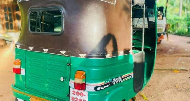 BAJAJ 1995 2 STROKE