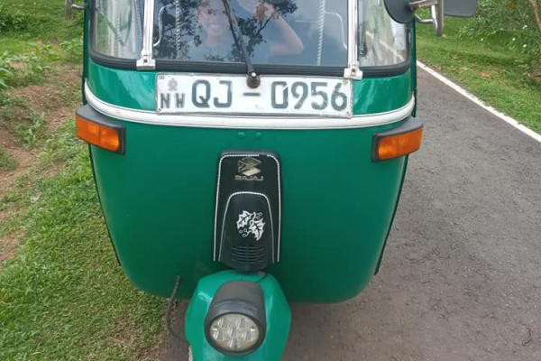BAJAJ 2006 4 STROKE