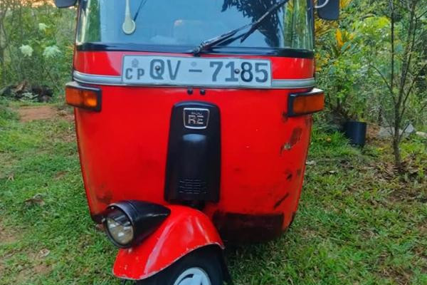 BAJAJ 2009 4 STROKE
