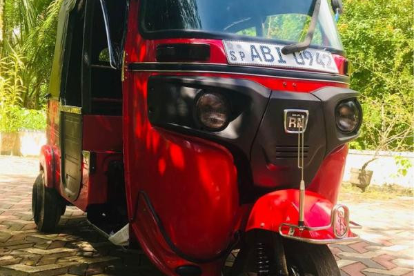 BAJAJ 2015 4 STROKE