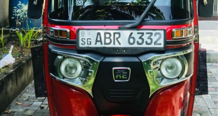 BAJAJ 2018 4 STROKE