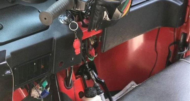 BAJAJ 2018 4 STROKE