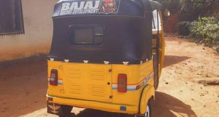 BAJAJ 1988 2 STROKE