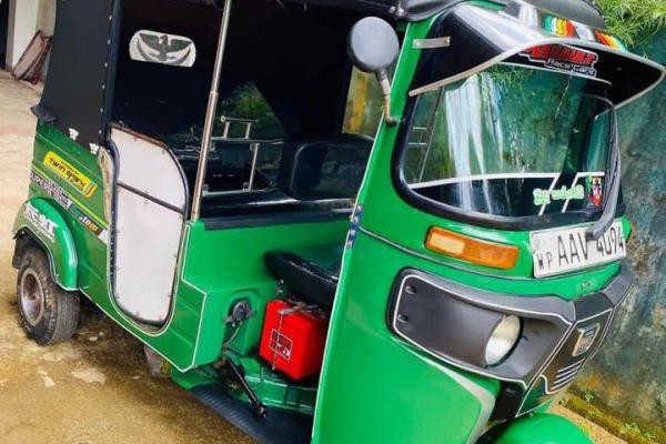 BAJAJ 2014 4 STROKE