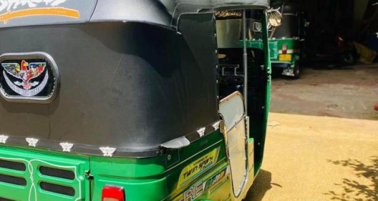 BAJAJ 2014 4 STROKE