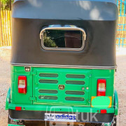 BAJAJ 2015 4 STROKE