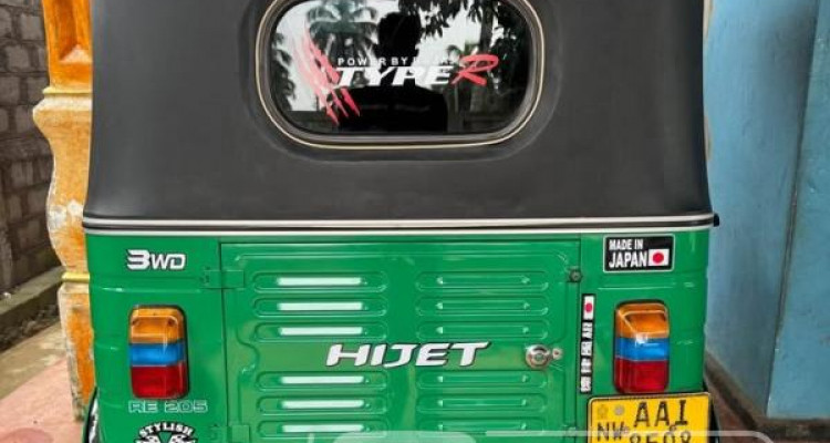 BAJAJ 2013 4 STROKE
