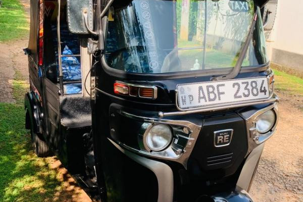BAJAJ 2015 4 STROKE