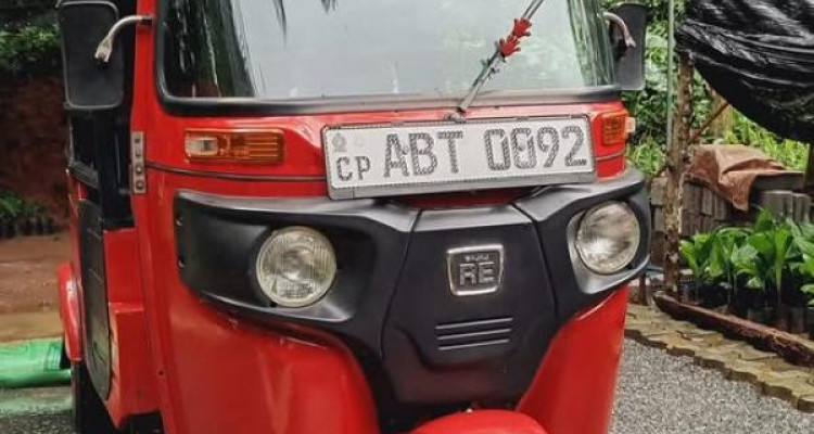 BAJAJ 2018 4 STROKE