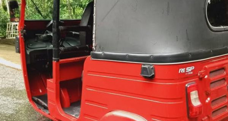 BAJAJ 2018 4 STROKE