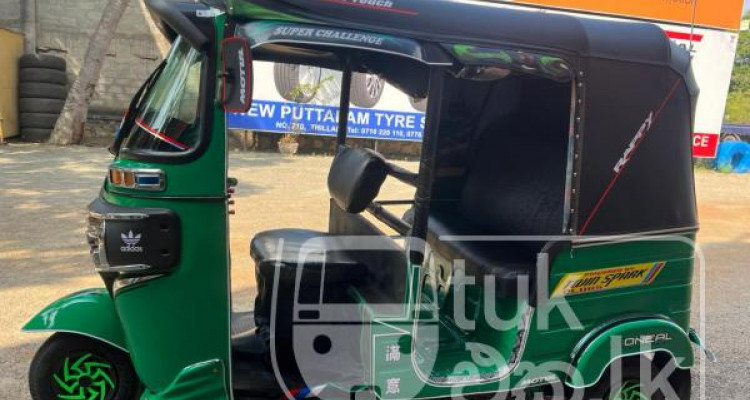 BAJAJ 2015 4 STROKE