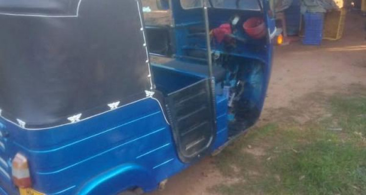 BAJAJ 2004 4 STROKE
