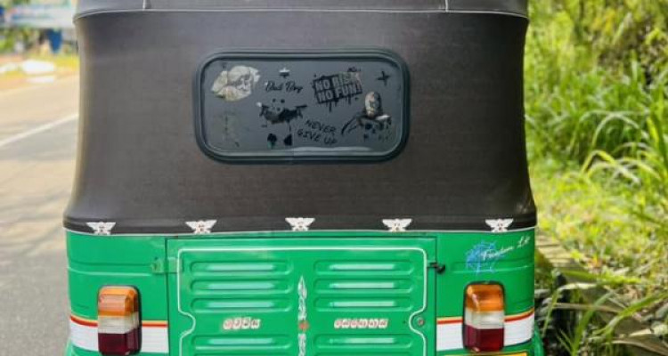 BAJAJ 2010 4 STROKE
