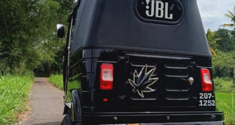 BAJAJ 2000 2 STROKE